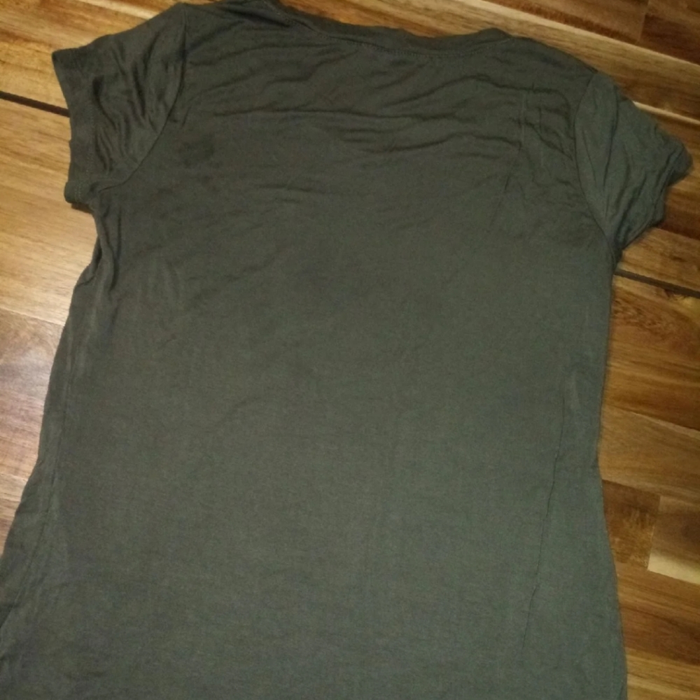 Top - Picture 2 of 3